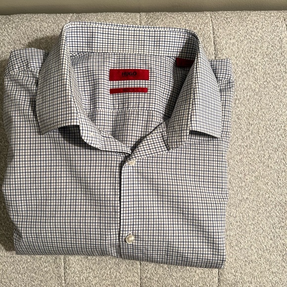 Hugo dress shirt, 17.5 neck - Picture 7 of 7